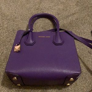Small Michael Kors crossbody bag (Authentic)